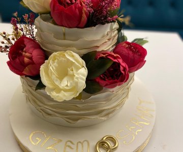 Gül Buketi Yaş Pasta